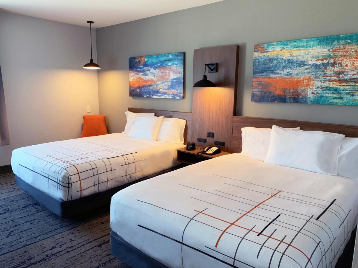 La Quinta Inn & Suites By Wyndham Dallas - Frisco Stadium Екстер'єр фото
